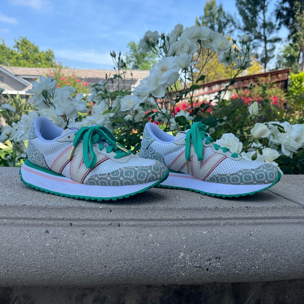 NEW BALANCE - CASABLANCA - LIGHTLY USED